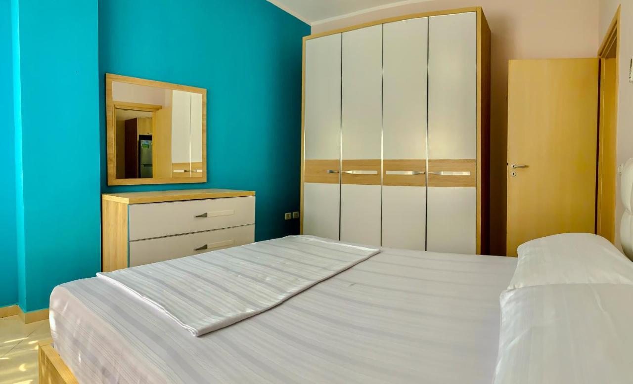 Endy Apartaments Орикум Екстериор снимка