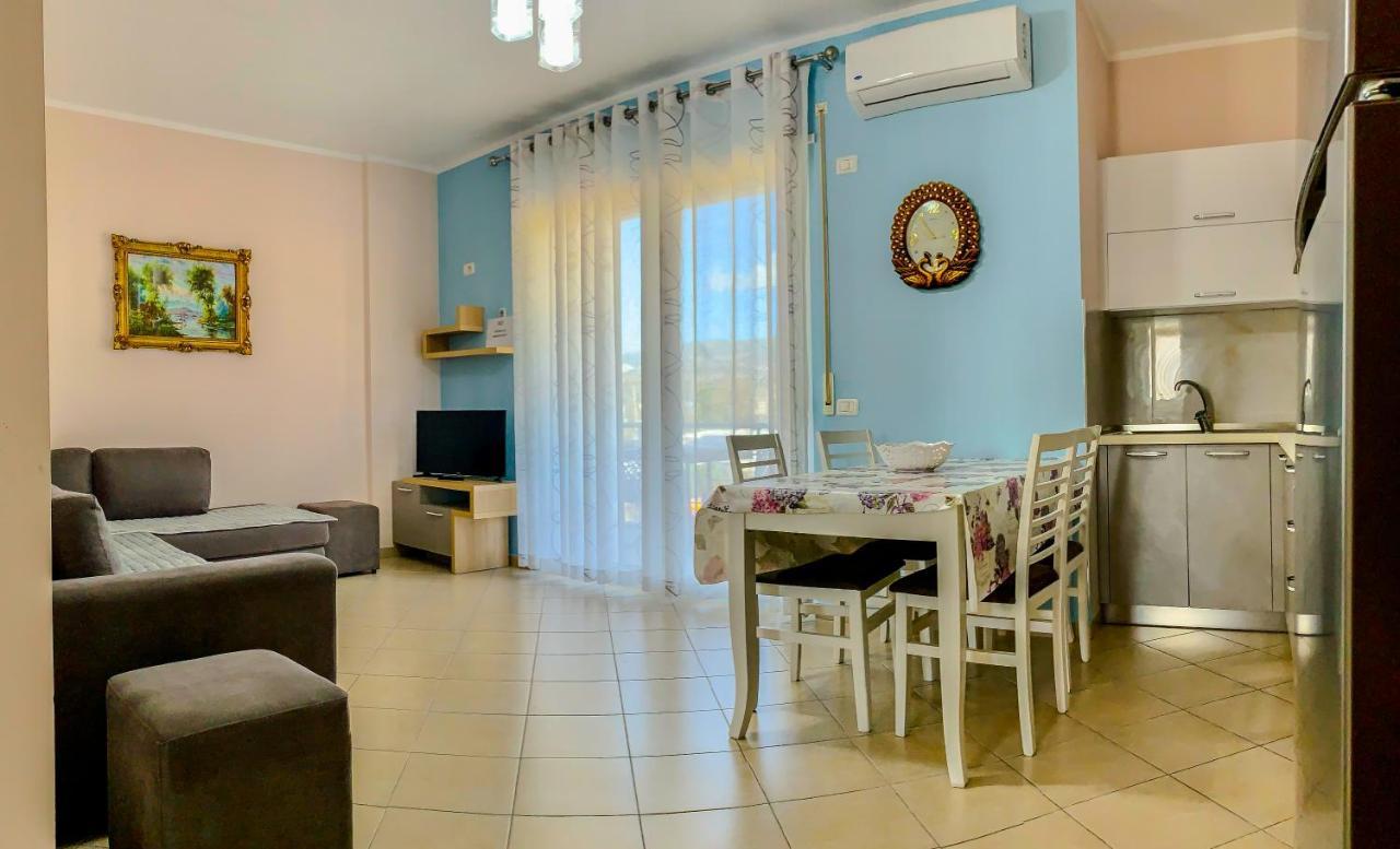 Endy Apartaments Орикум Екстериор снимка