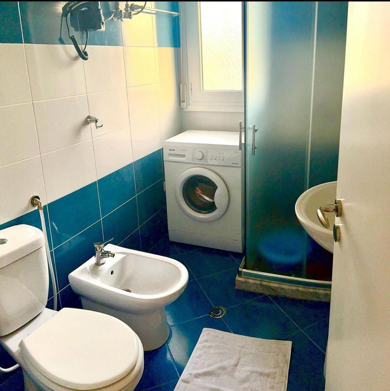 Endy Apartaments Орикум Екстериор снимка