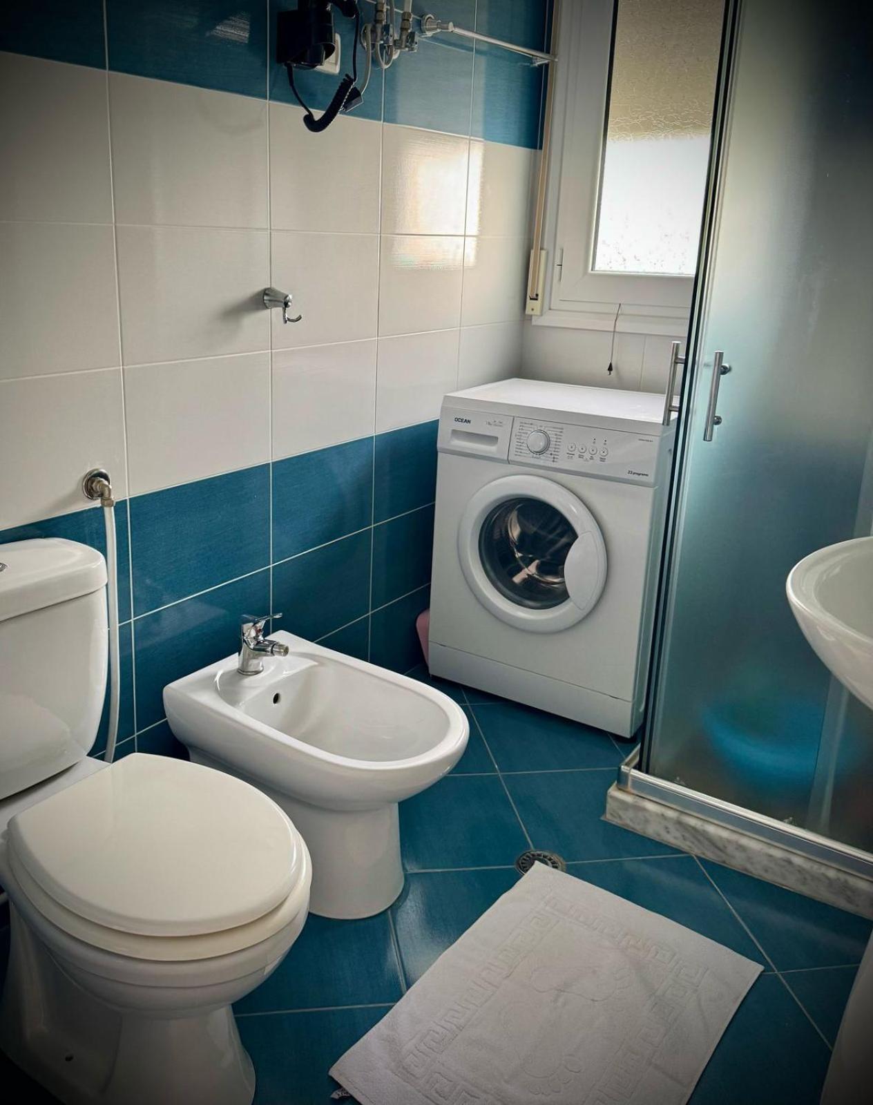 Endy Apartaments Орикум Екстериор снимка